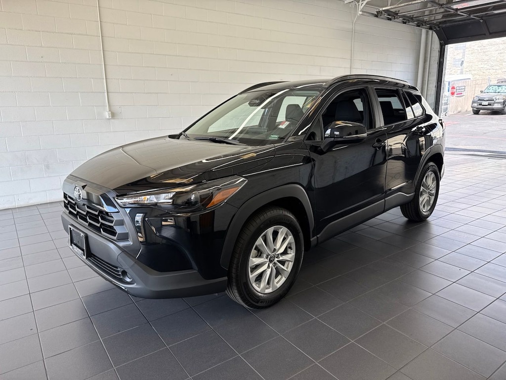 Used 2026 Toyota Corolla Cross LE SUV