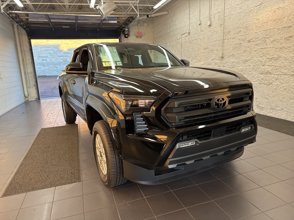 New 2025 Toyota Tacoma SR5 Truck Double Cab