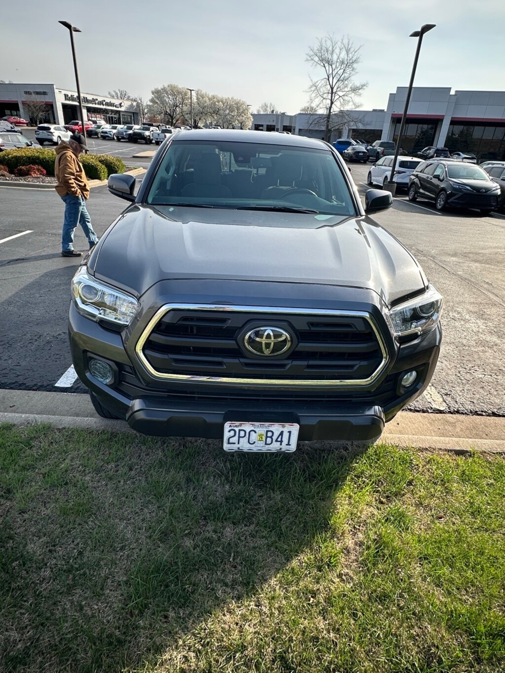 Used 2018 Toyota Tacoma SR5 Truck