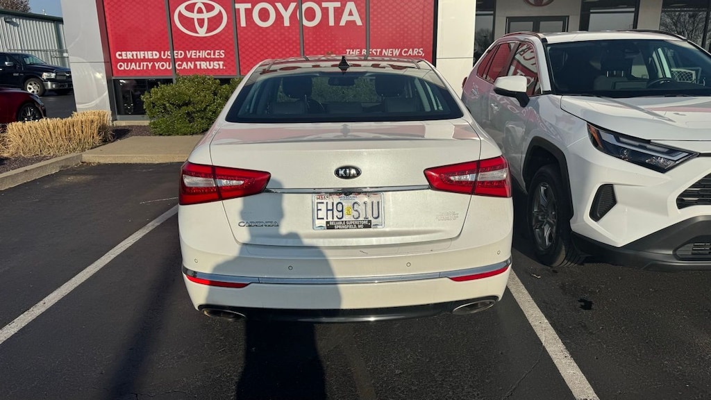 Used 2015 Kia Cadenza Premium Sedan