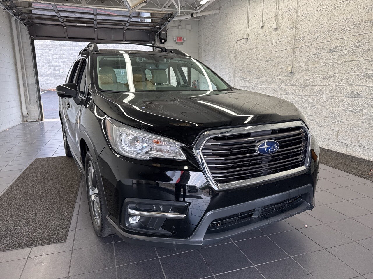 2020 Subaru Ascent Limited photo 2