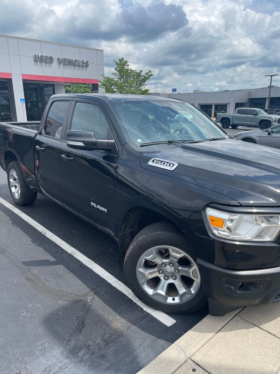 2020 RAM 1500 Big Horn/Lone Star 4x4 Quad Cab 6'4's photo