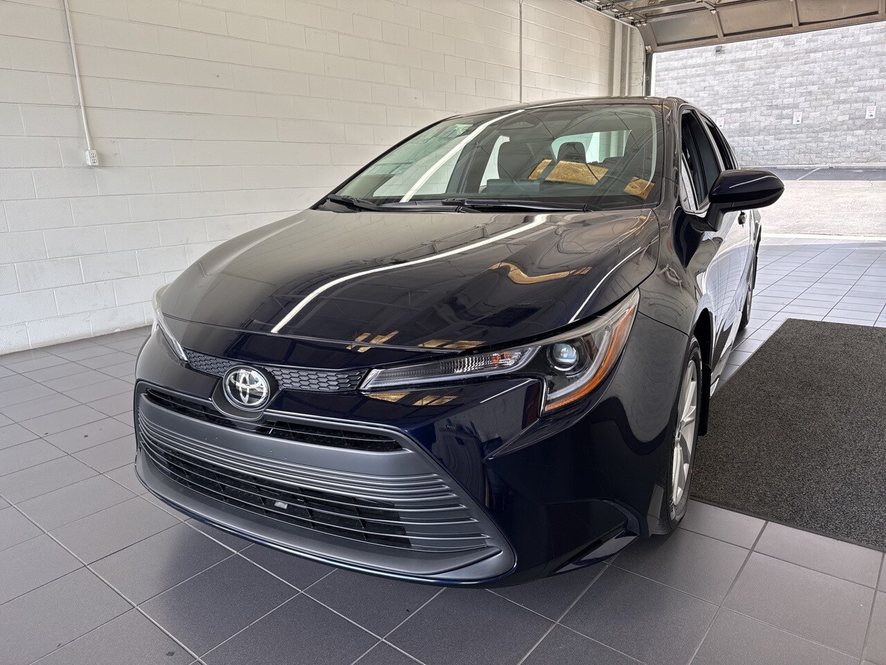 2026 Toyota Corolla LE photo 3
