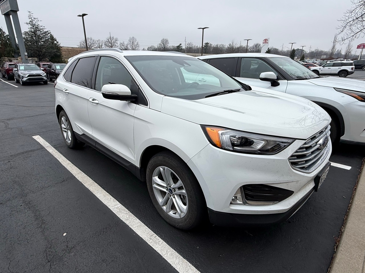 2020 Ford Edge SEL's photo