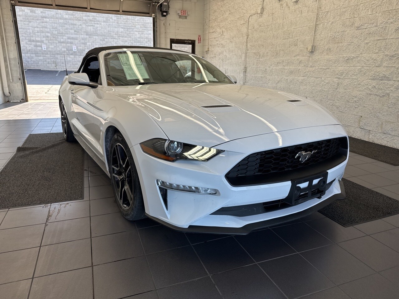 2018 Ford Mustang EcoBoost Premium Convertible photo 2