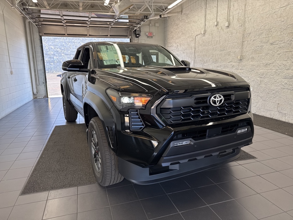 New 2025 Toyota Tacoma TRD Sport Truck Double Cab