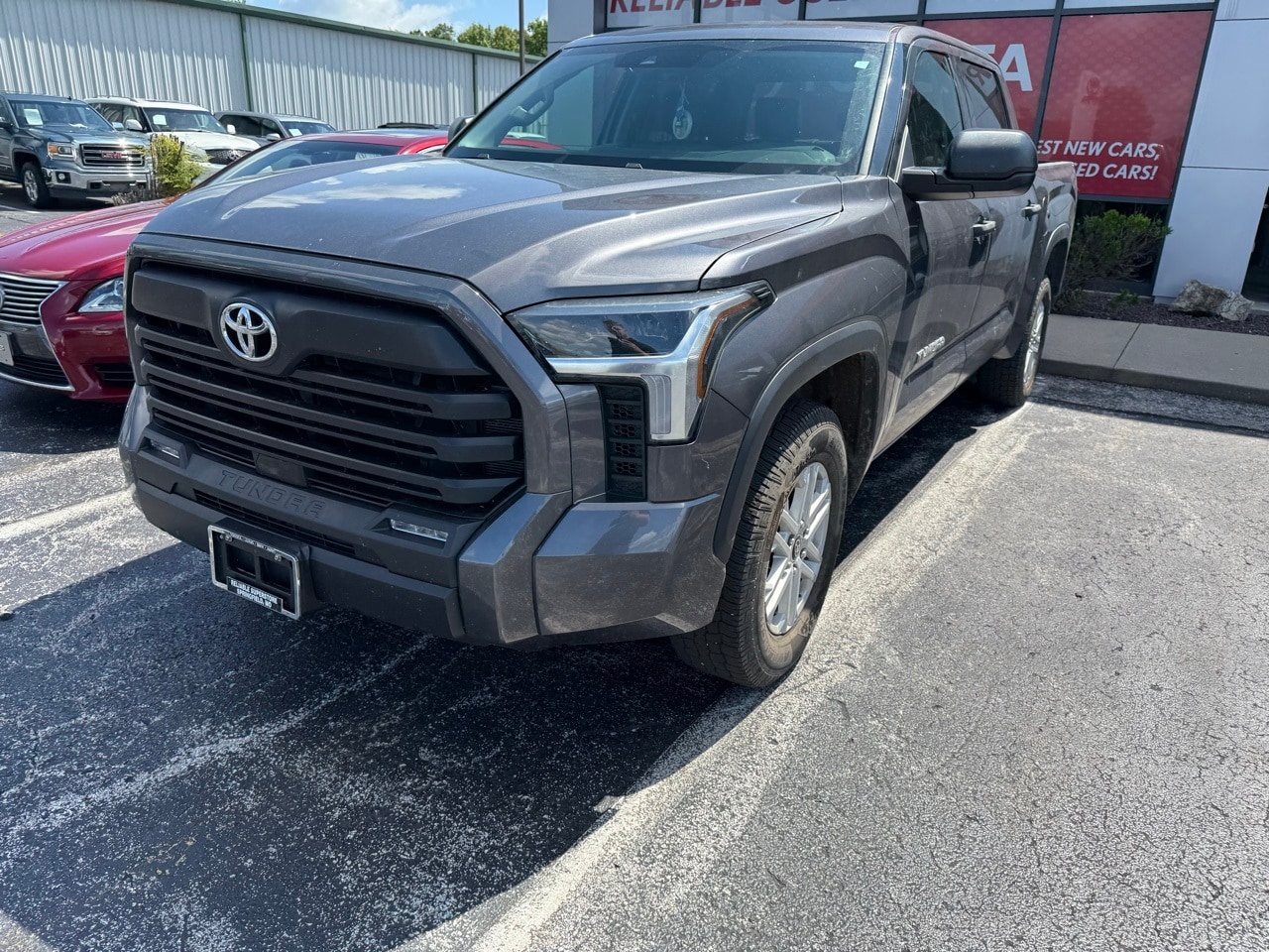 Used 2022 Toyota Tundra SR5 with VIN 5TFLA5DB7NX005908 for sale in Springfield, MO