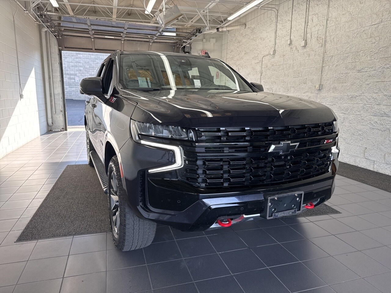 2024 Chevrolet Tahoe Z71 photo 2