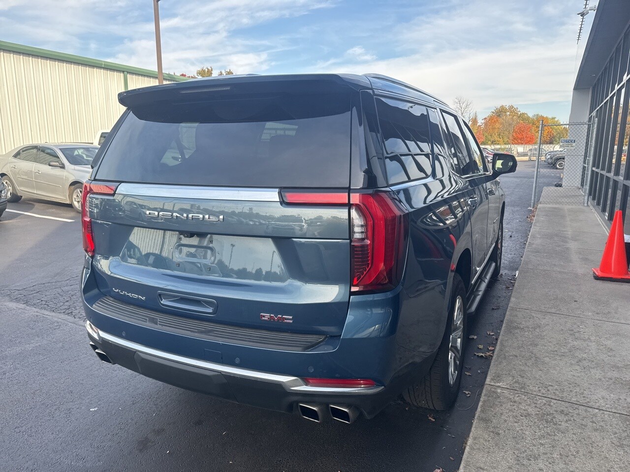 2025 Gmc Yukon Denali photo 4