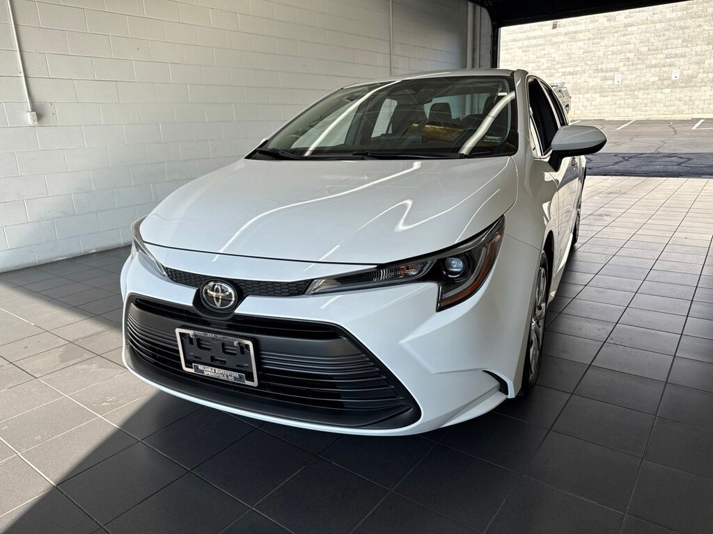 Used 2026 Toyota Corolla LE Sedan