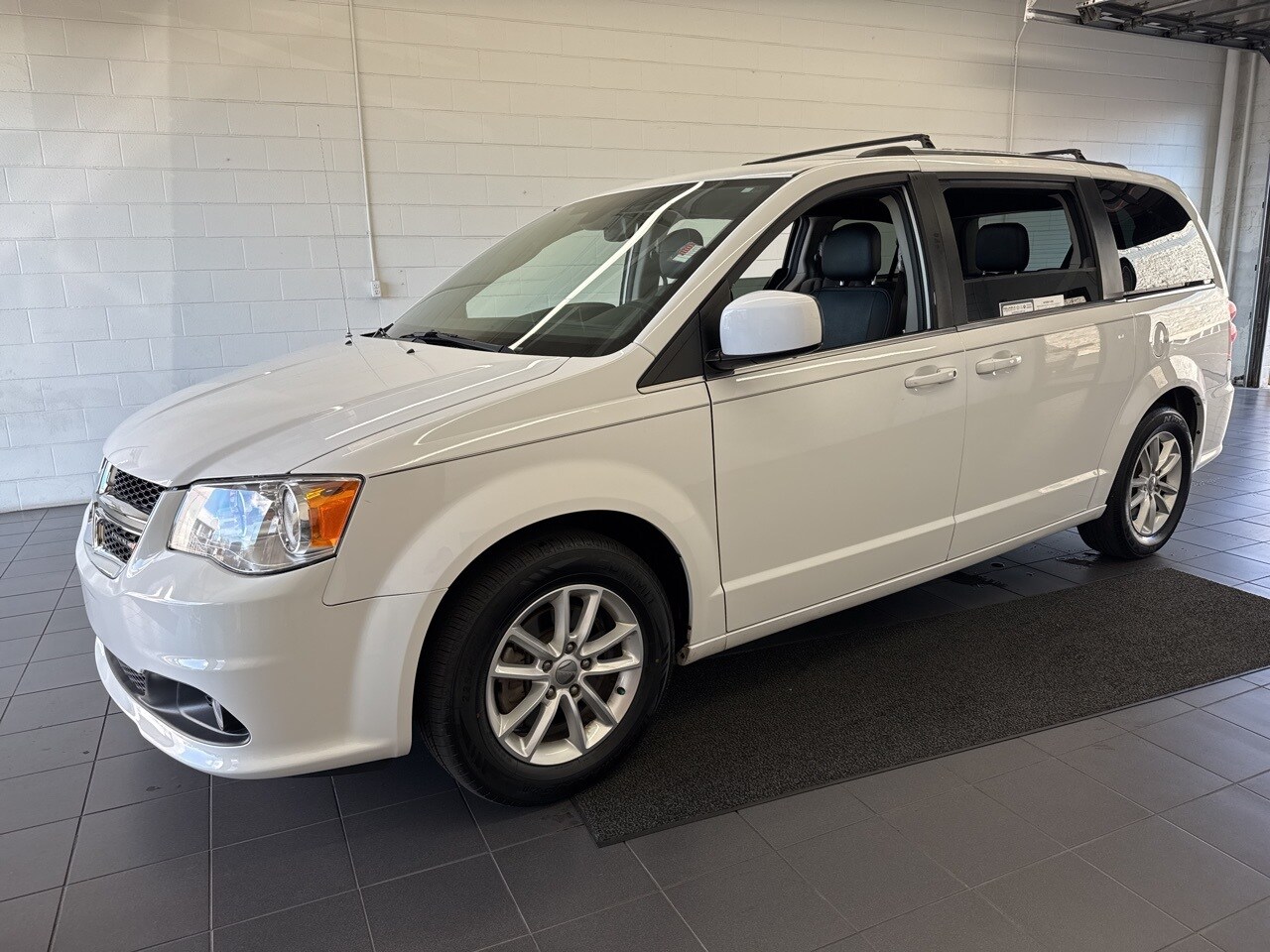 2020 Dodge Grand Caravan SXT photo 4