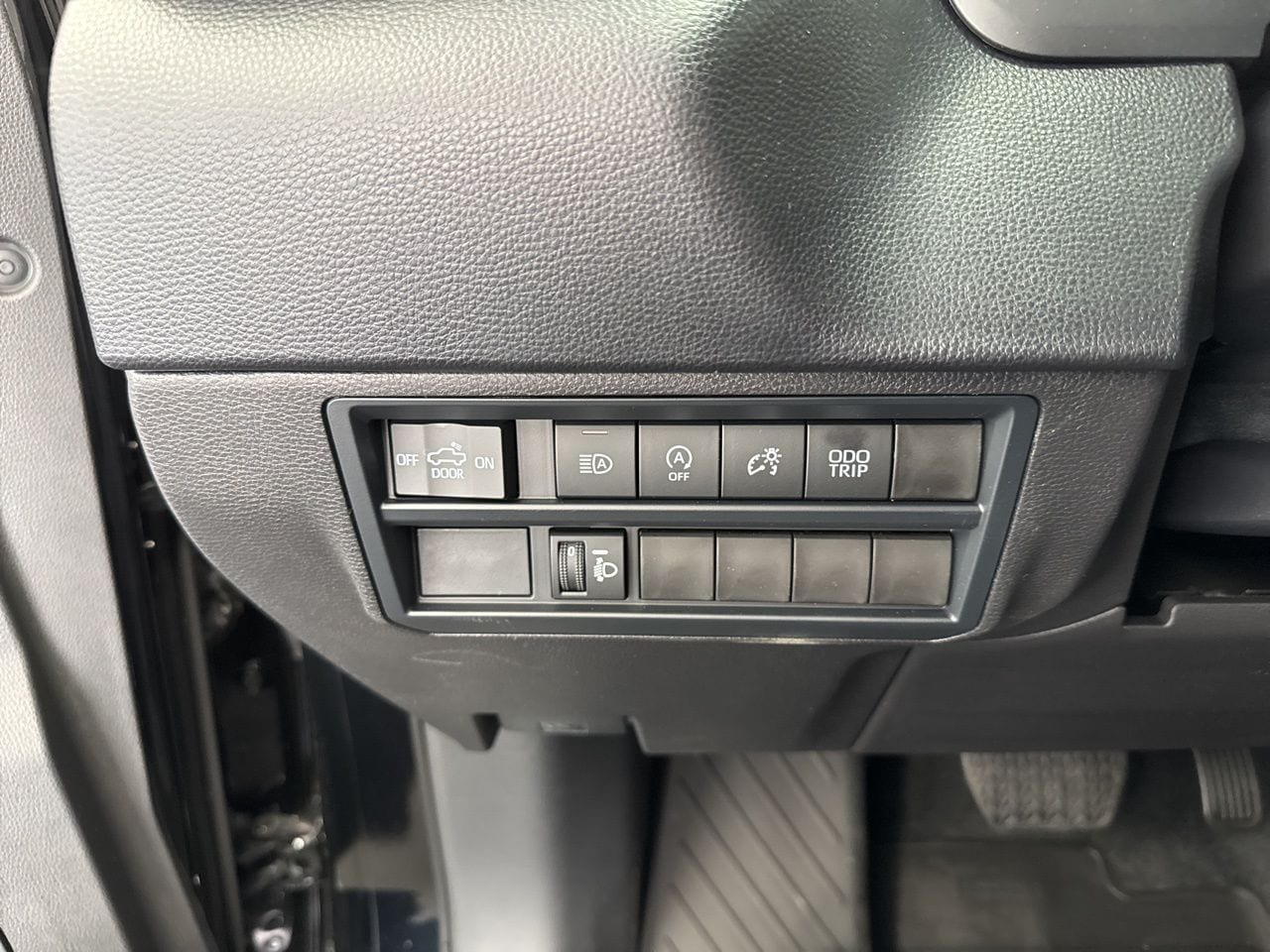 2026 Toyota Tundra SR5 - Photo 31