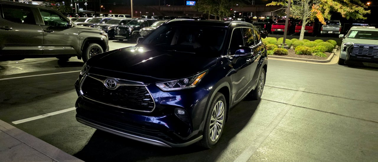 Used 2021 Toyota Highlander Platinum SUV