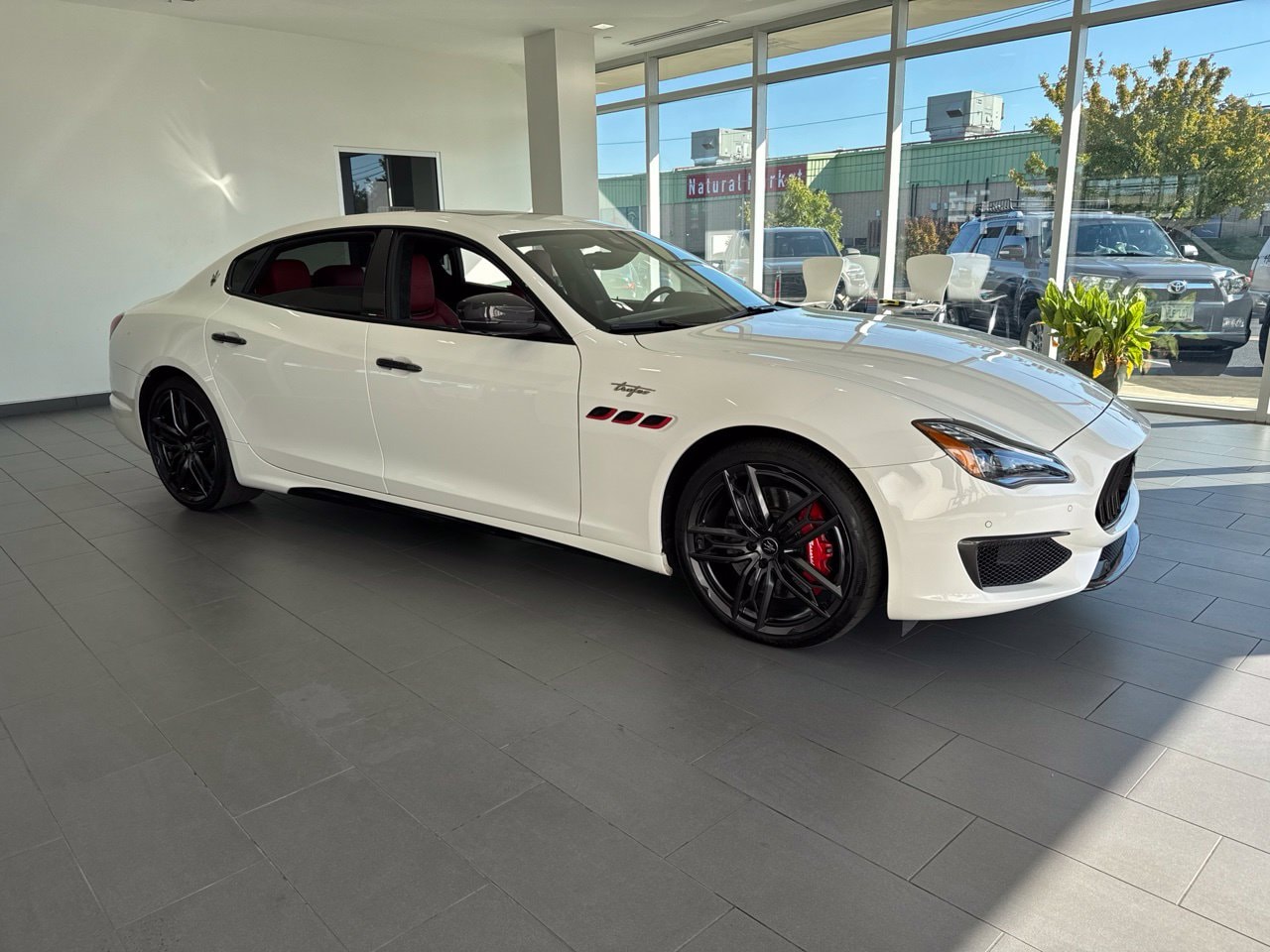 2022 Maserati Quattroporte Trofeo RWD