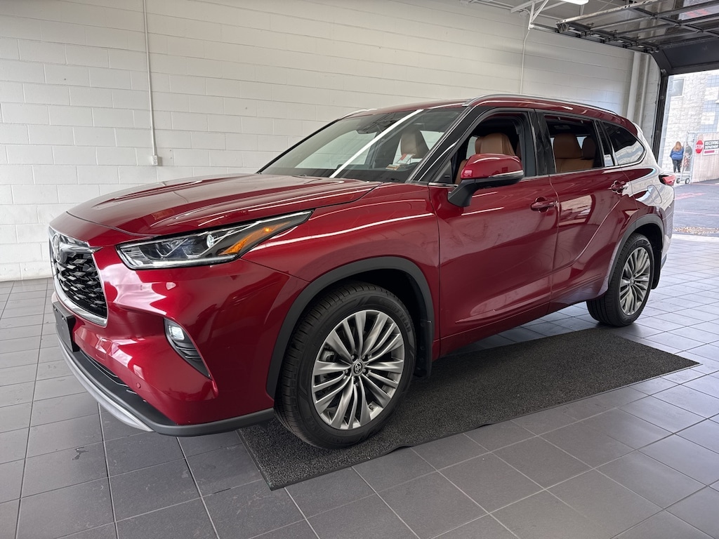 Certified 2021 Toyota Highlander Platinum SUV