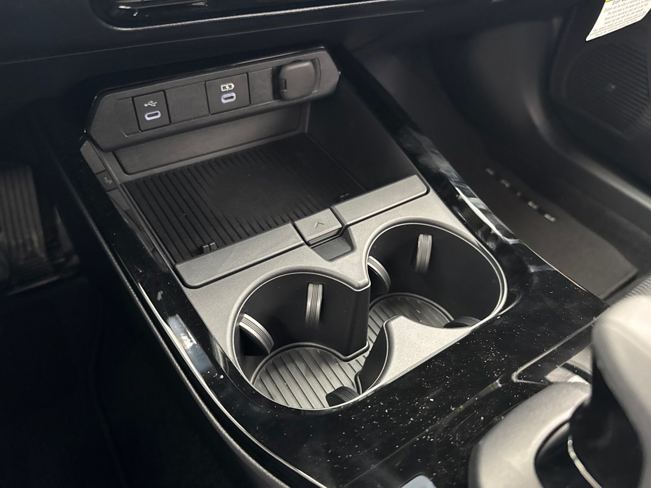 2026 Toyota Prius Plug-in Hybrid XSE Premium - Photo 28