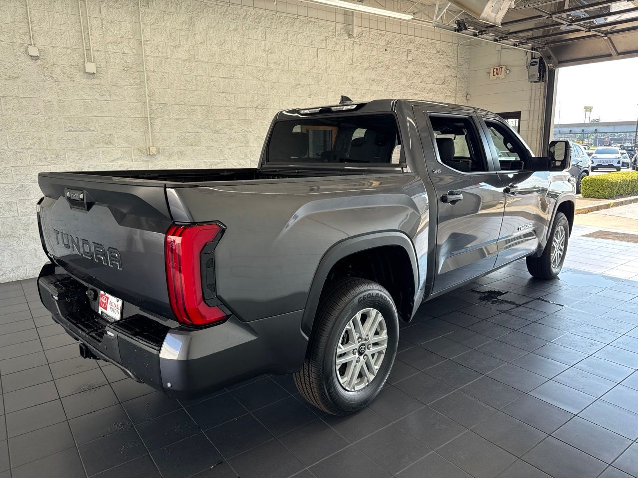 2026 Toyota Tundra SR5 - Photo 8