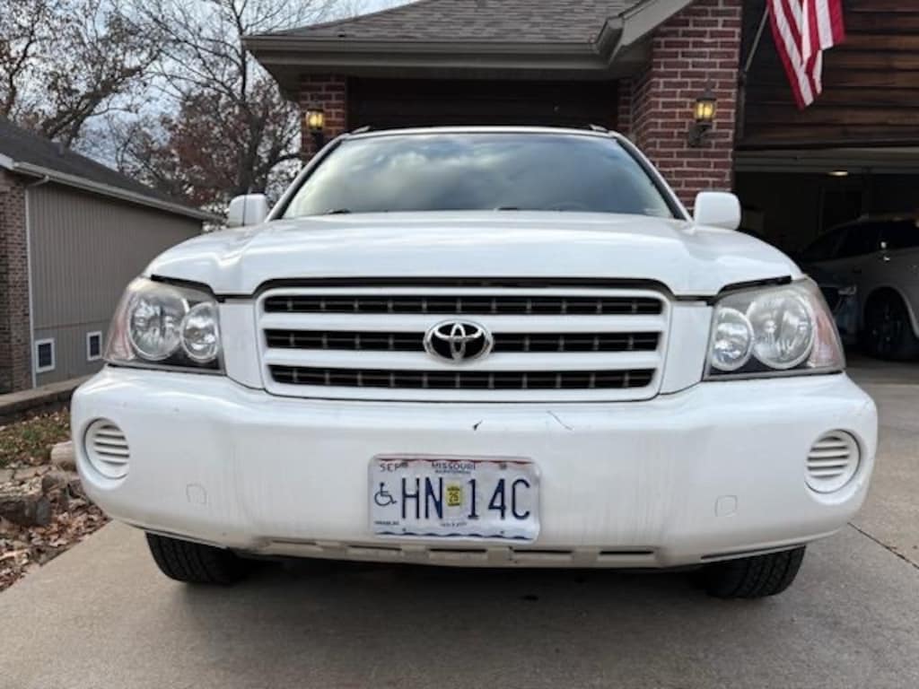 Used 2002 Toyota Highlander V6 SUV