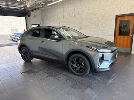 2026 Toyota C-HR SE SUV