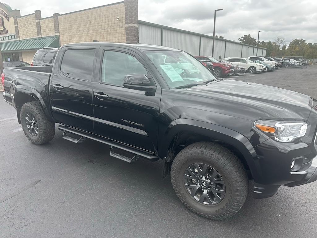 Used 2023 Toyota Tacoma SR5 Truck