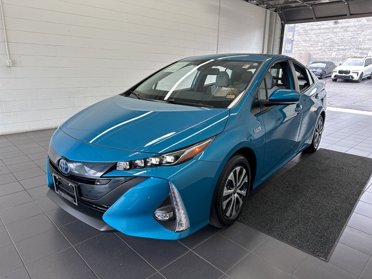 Certified 2022 Toyota Prius Prime Limited with VIN JTDKAMFP5N3226218 for sale in Springfield, MO