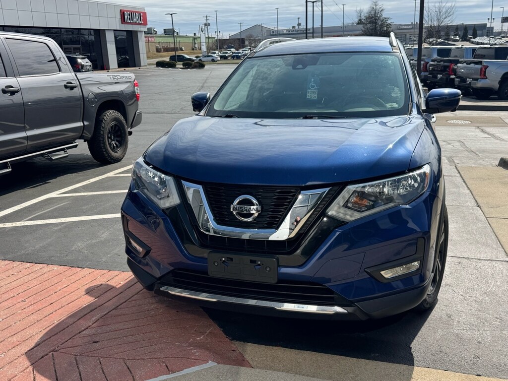 Used 2017 Nissan Rogue SL SUV