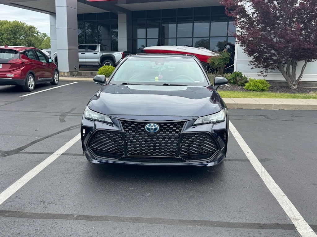 Used 2021 Toyota Avalon Hybrid XSE Sedan
