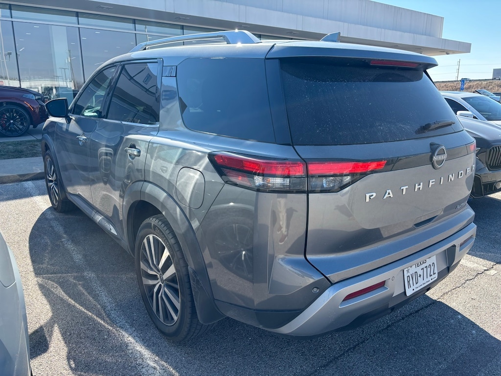 Used 2022 Nissan Pathfinder Platinum SUV