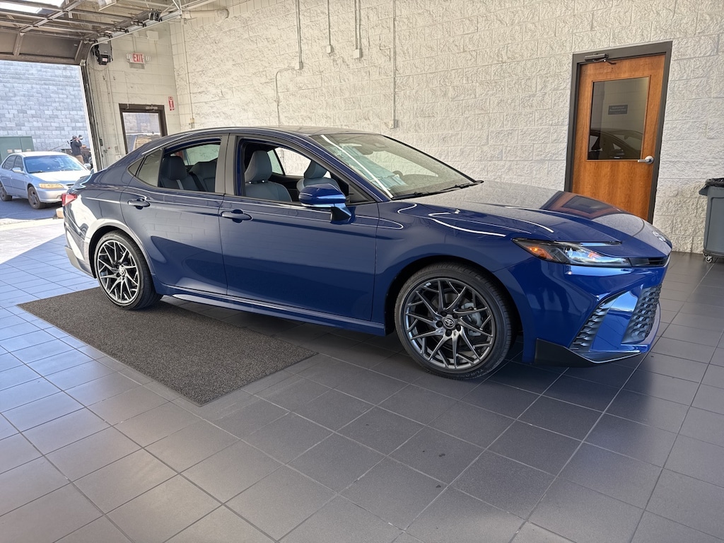 New 2026 Toyota Camry SE Sedan