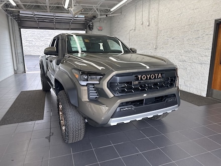2026 Toyota Tacoma i-FORCE MAX Trailhunter Truck Double Cab