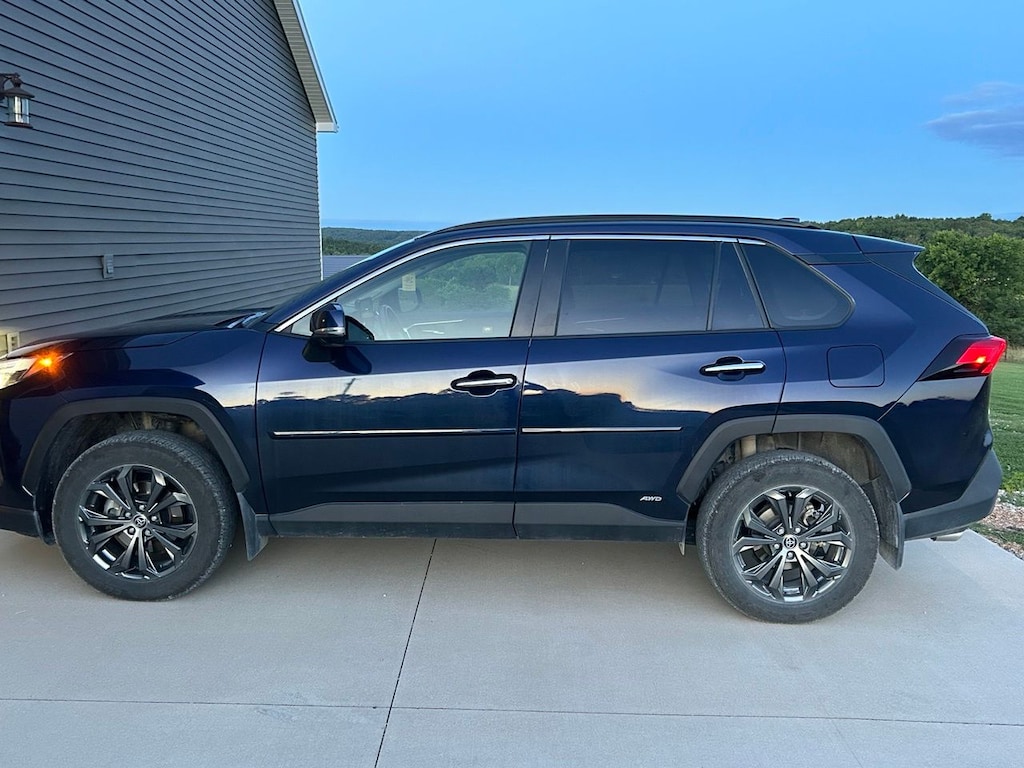 Used 2024 Toyota RAV4 Hybrid Limited SUV
