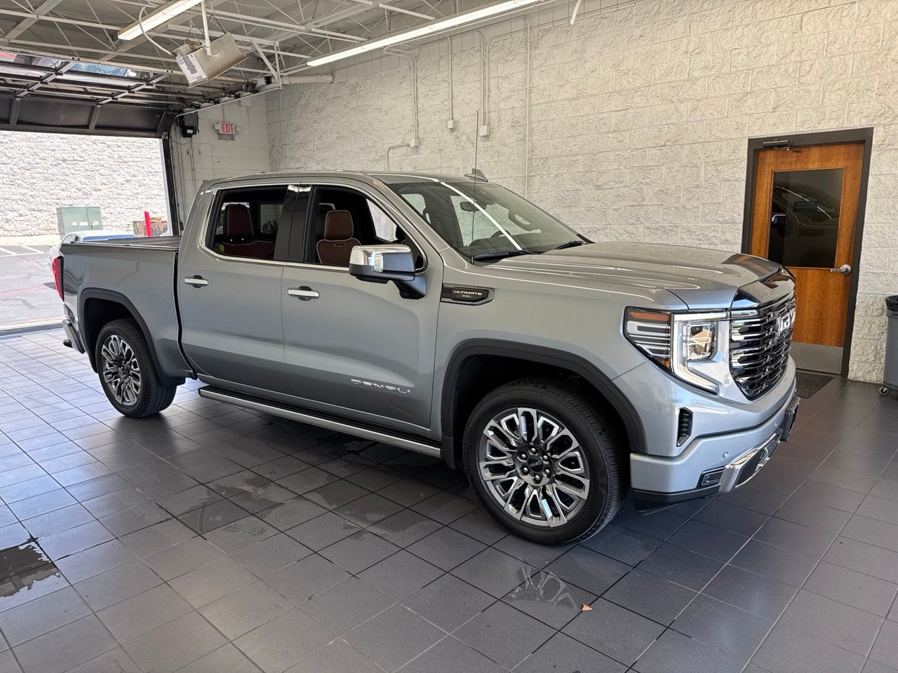 2024 GMC Sierra 4WD Crew Cab Short Box Denali Ultimate's photo