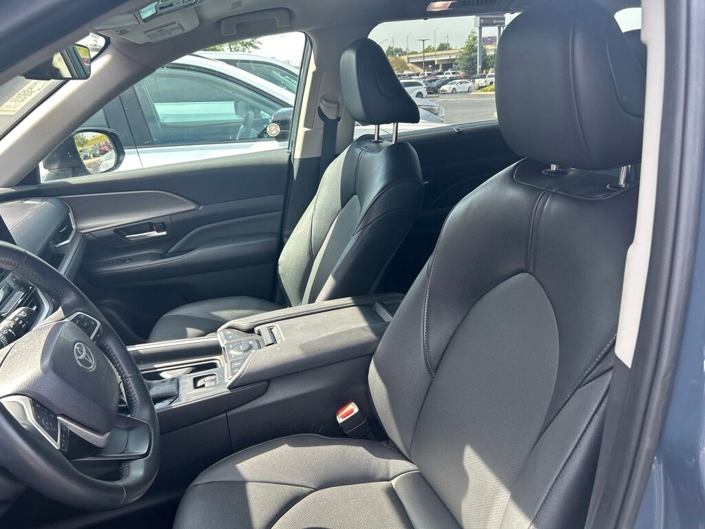 Used 2025 Toyota Grand Highlander XLE SUV