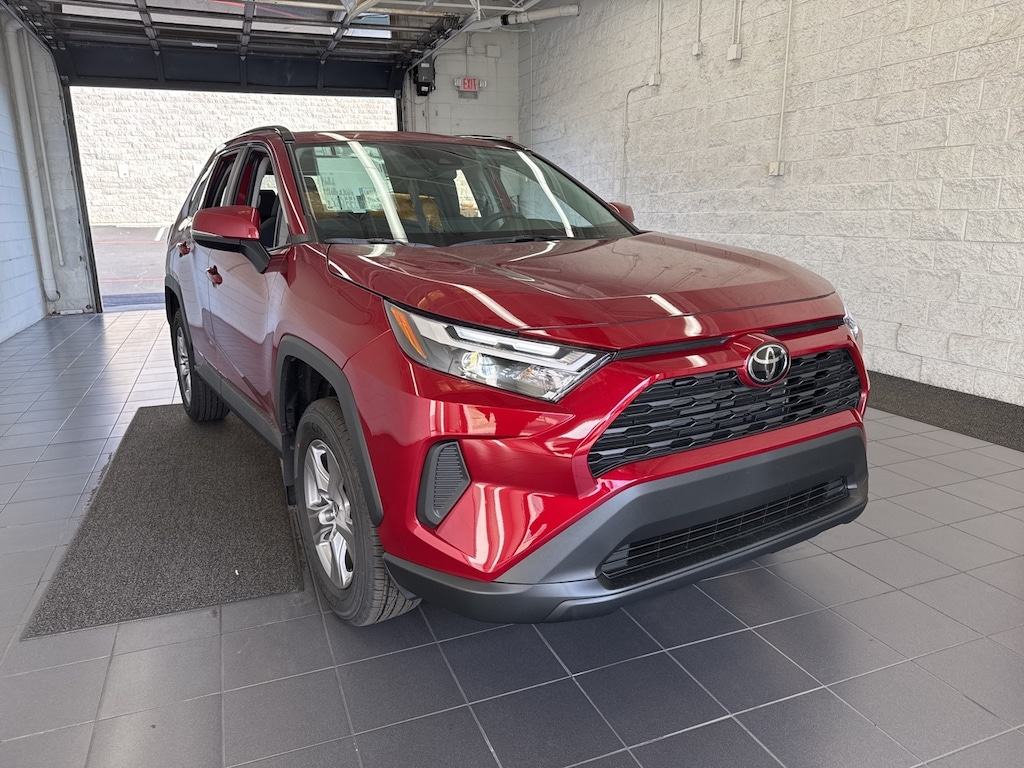New 2025 Toyota RAV4 XLE SUV
