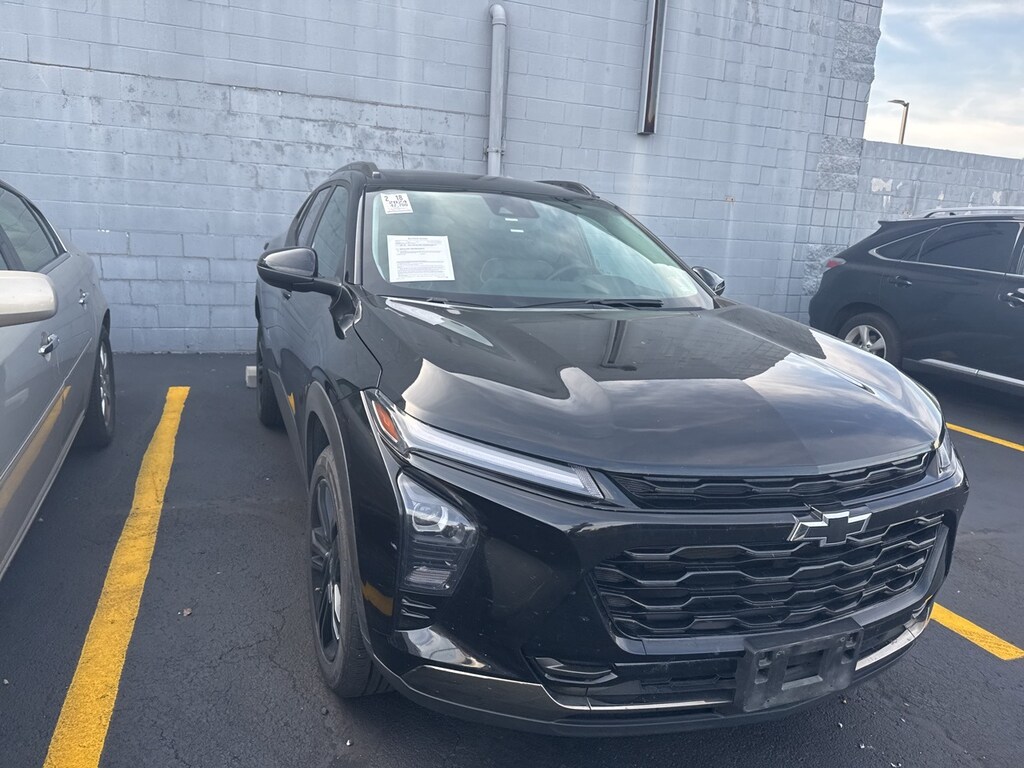 Used 2024 Chevrolet Trax Activ SUV