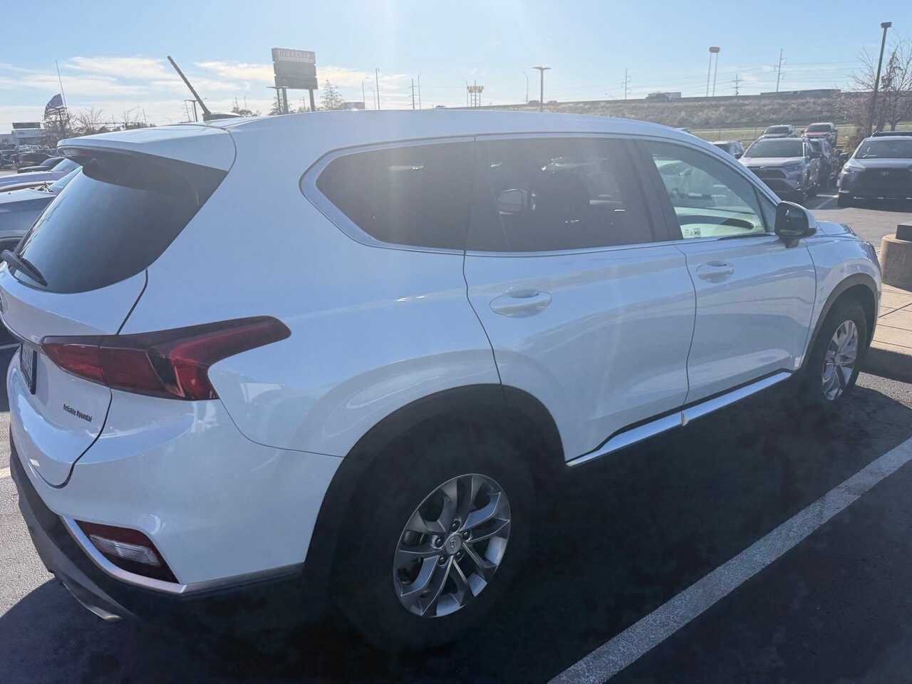 2019 Hyundai Santa Fe SE photo 2