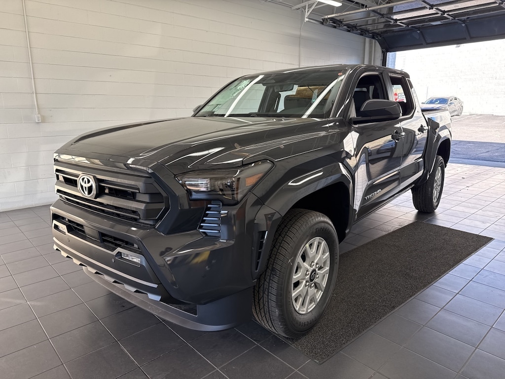 New 2025 Toyota Tacoma SR5 Truck Double Cab