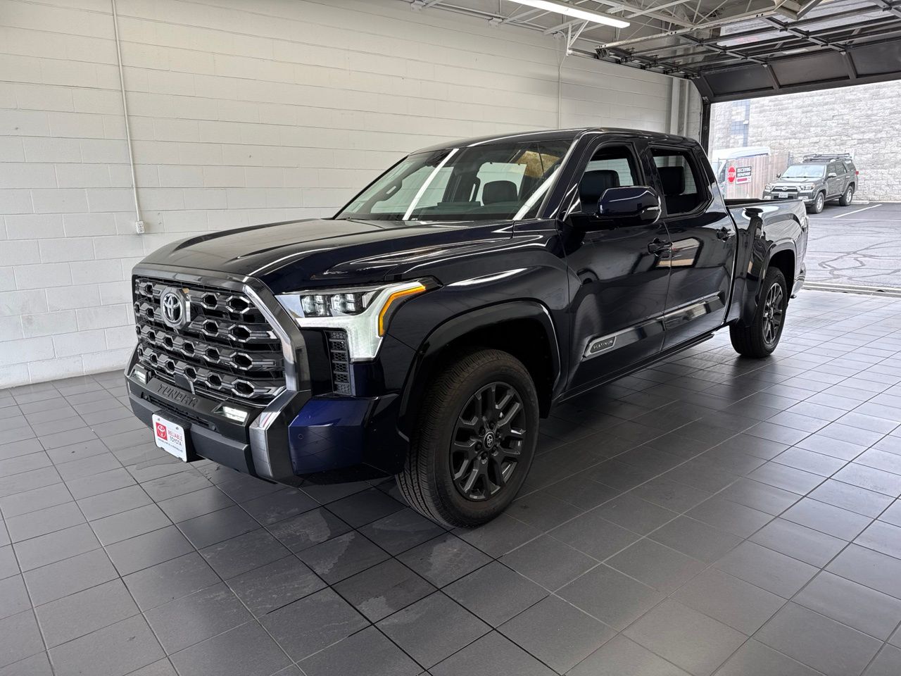 2026 Toyota Tundra Platinum - Photo 4