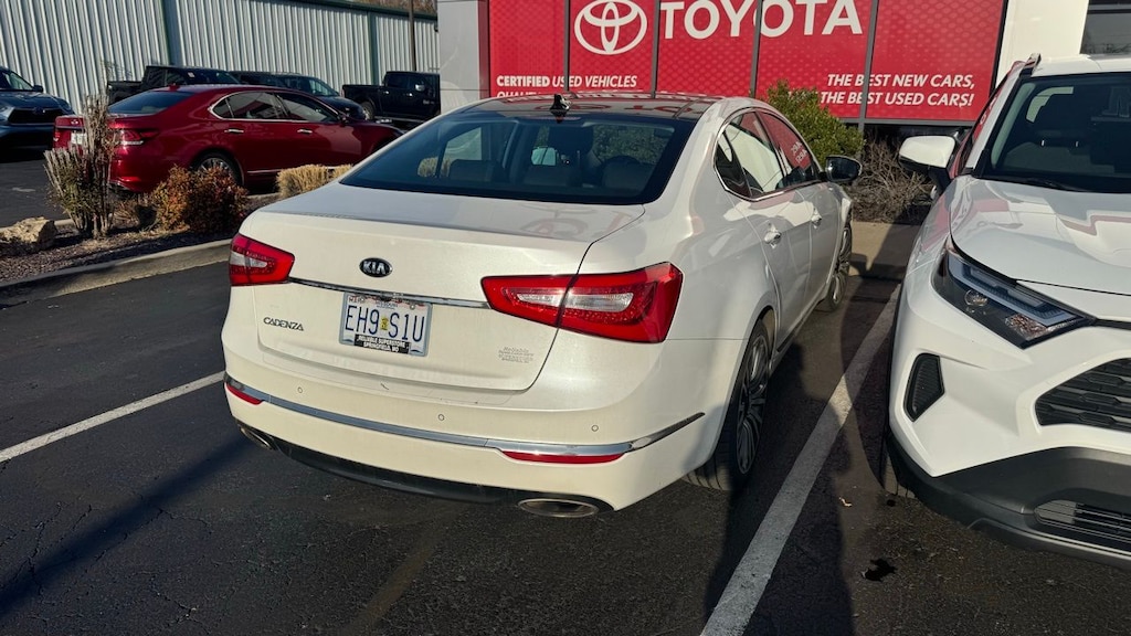 Used 2015 Kia Cadenza Premium Sedan