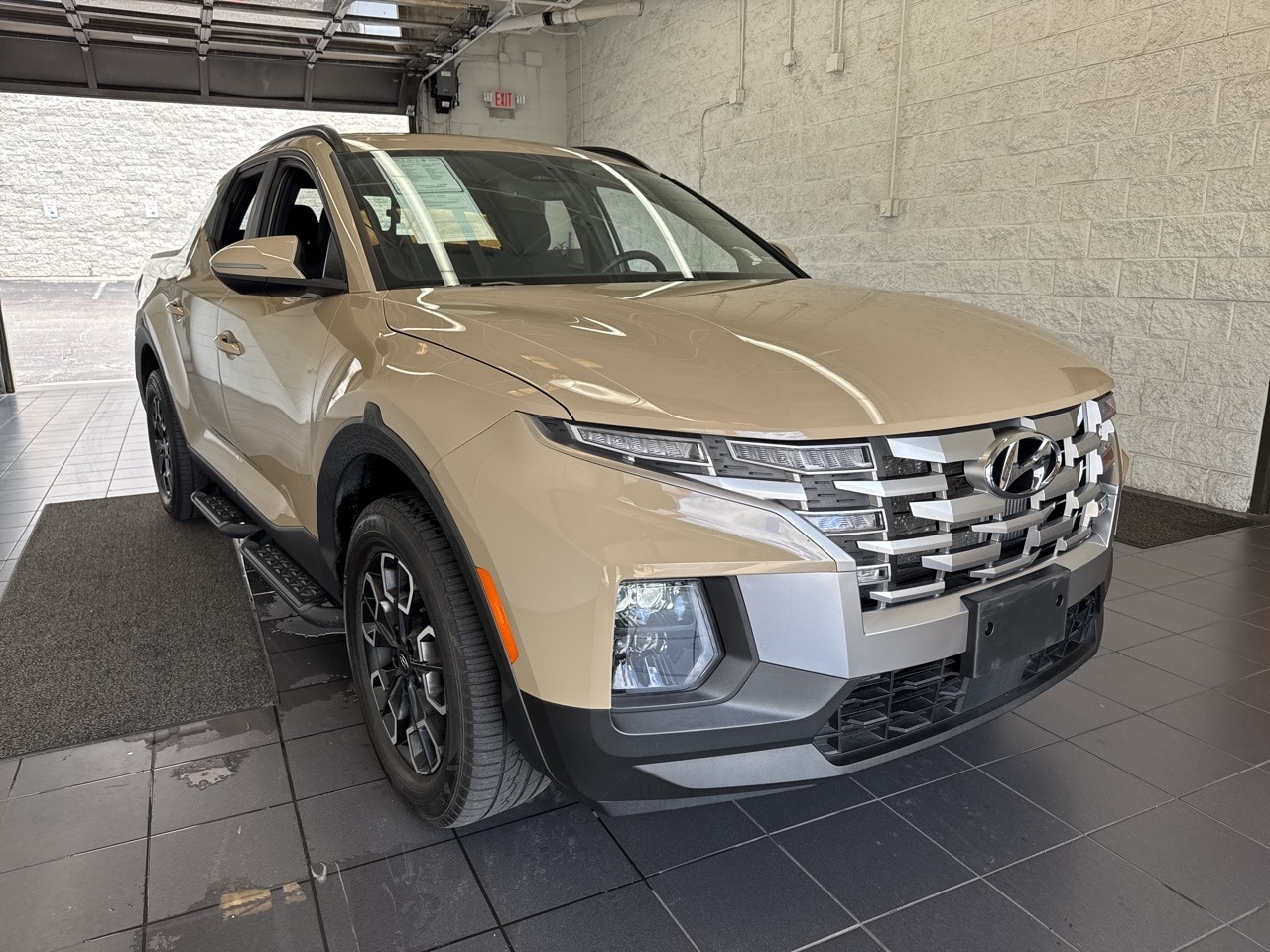 Used 2023 Hyundai Santa Cruz SEL Premium with VIN 5NTJDDAF5PH066755 for sale in Springfield, MO