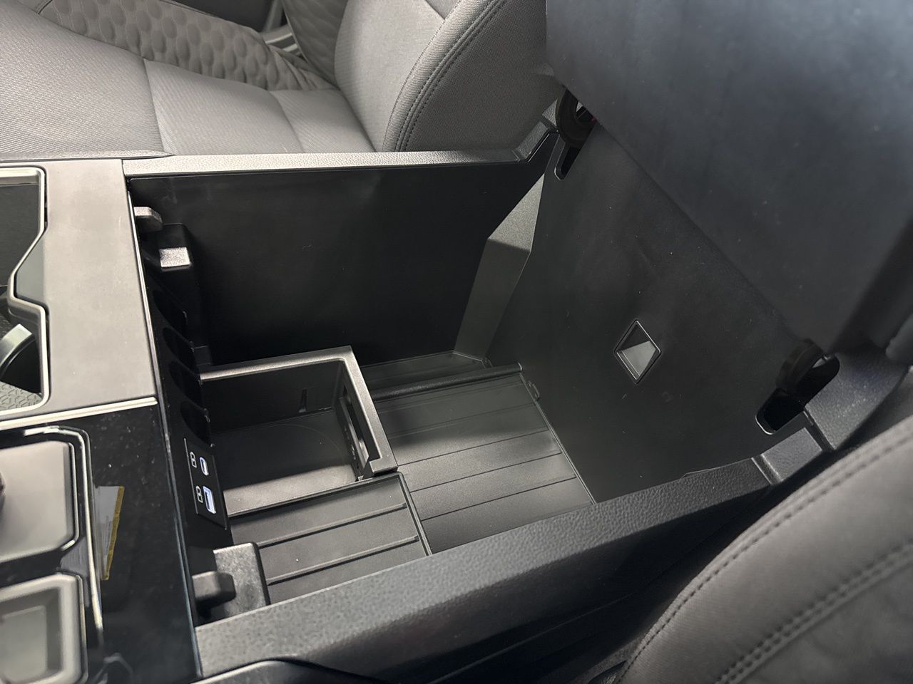 2026 Toyota Tundra SR5 - Photo 28