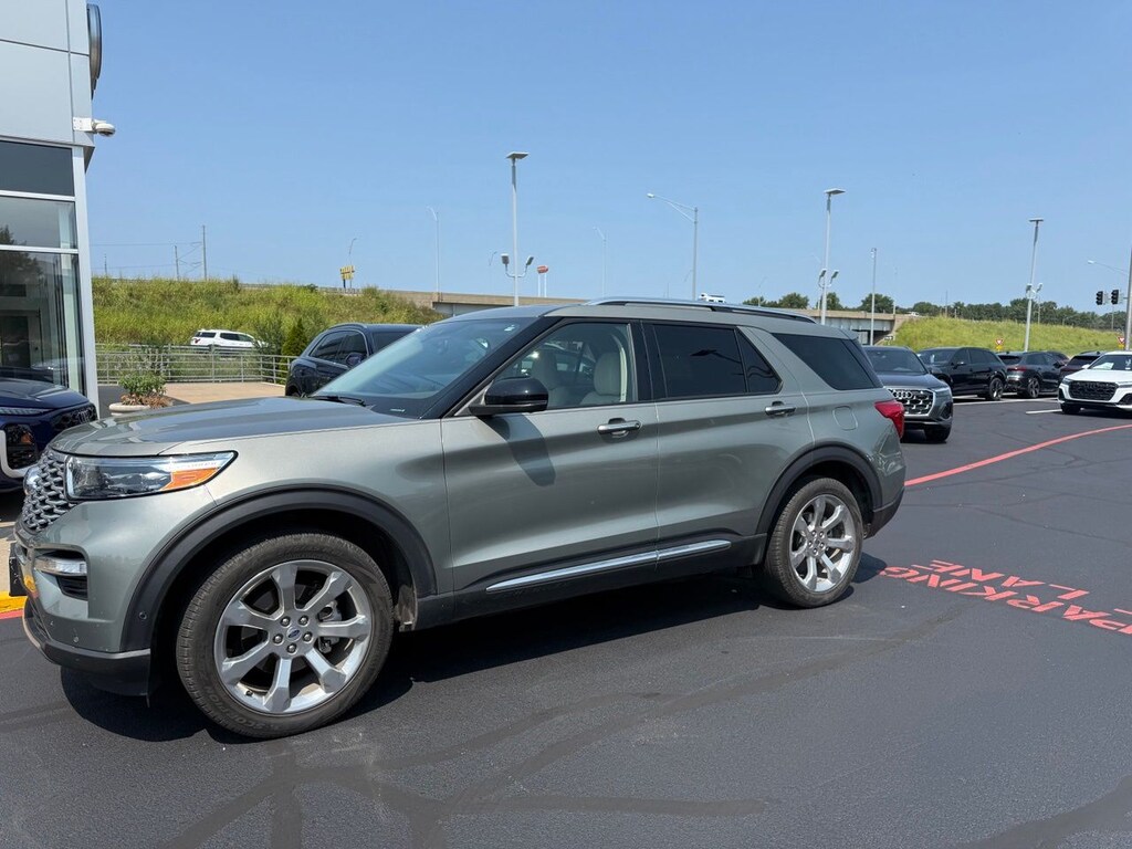Used 2020 Ford Explorer Platinum SUV