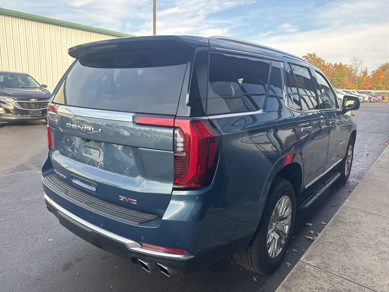 2025 Gmc Yukon Denali photo 3