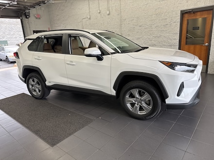 2022 Toyota RAV4 Hybrid LE SUV