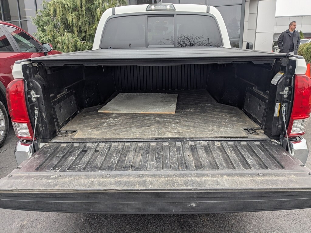 Used 2017 Toyota Tacoma SR5 Truck