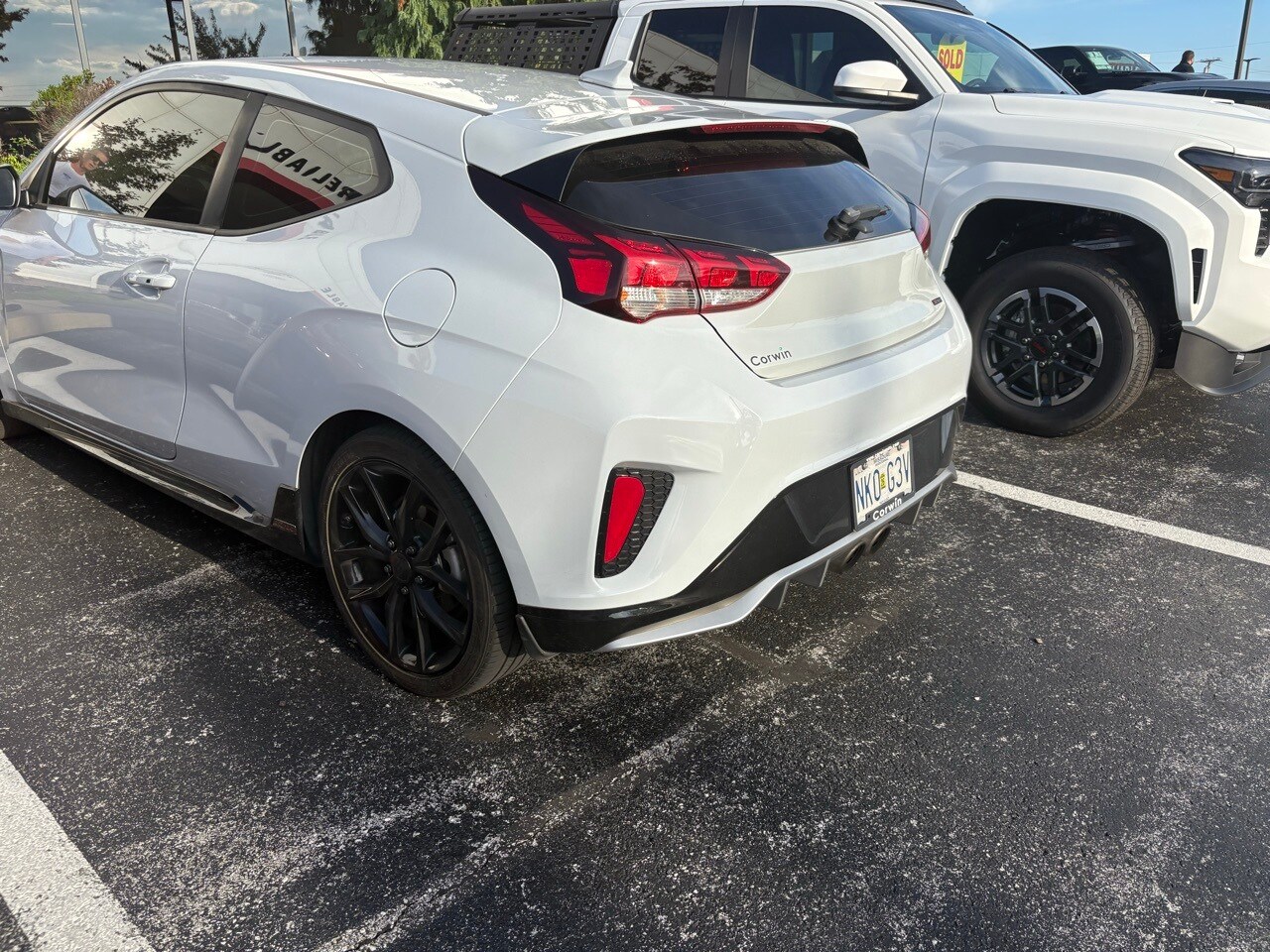 2020 Hyundai Veloster Turbo R-Spec photo 2