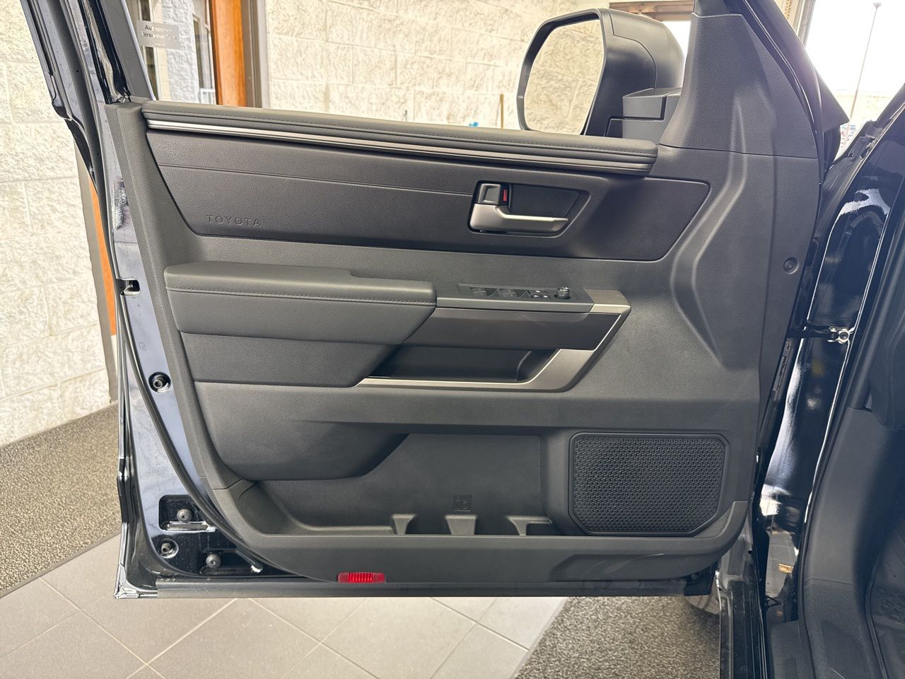 2026 Toyota Tundra SR5 - Photo 32