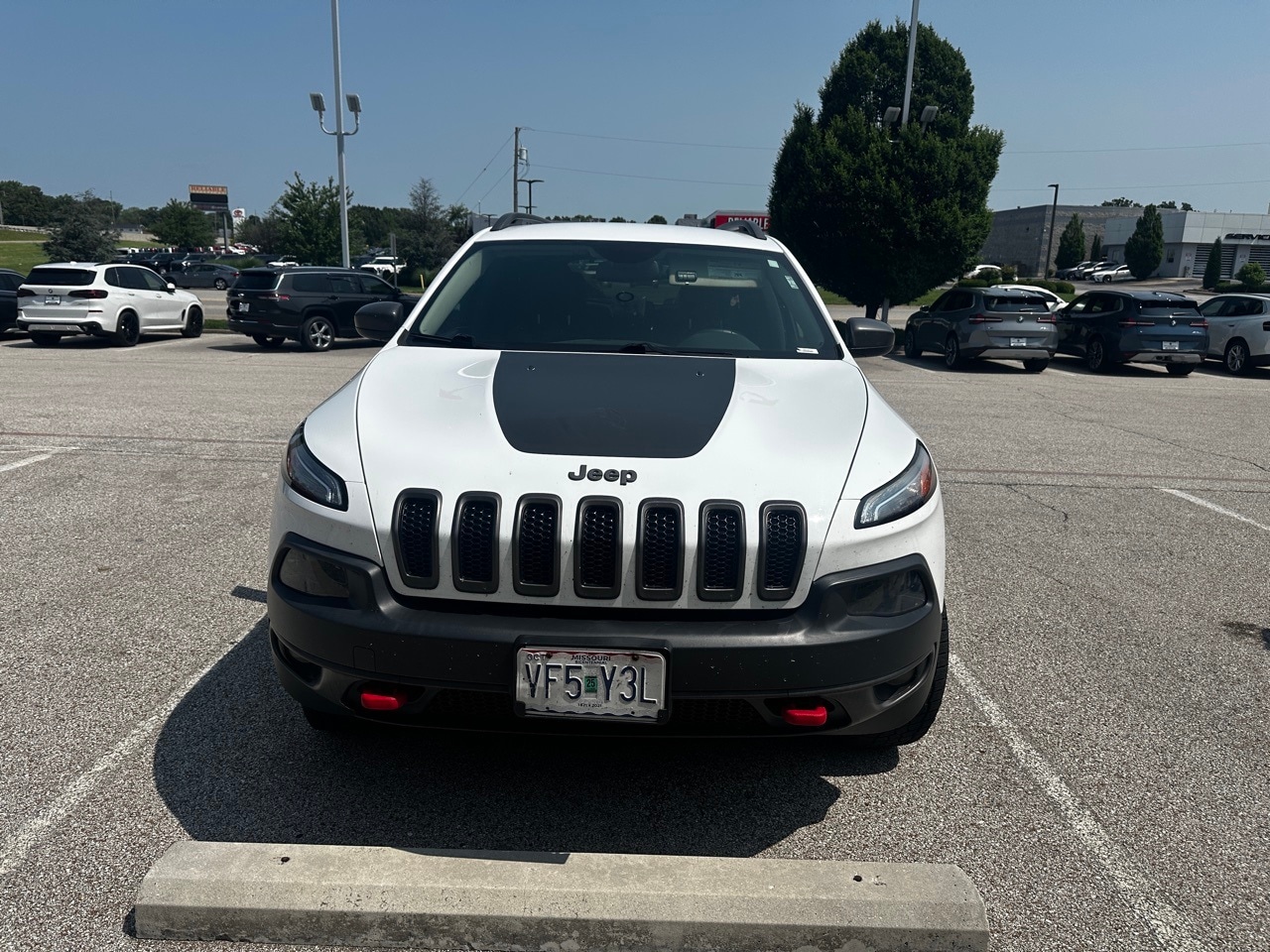 Used 2017 Jeep Cherokee Trailhawk with VIN 1C4PJMBS6HW621723 for sale in Springfield, MO