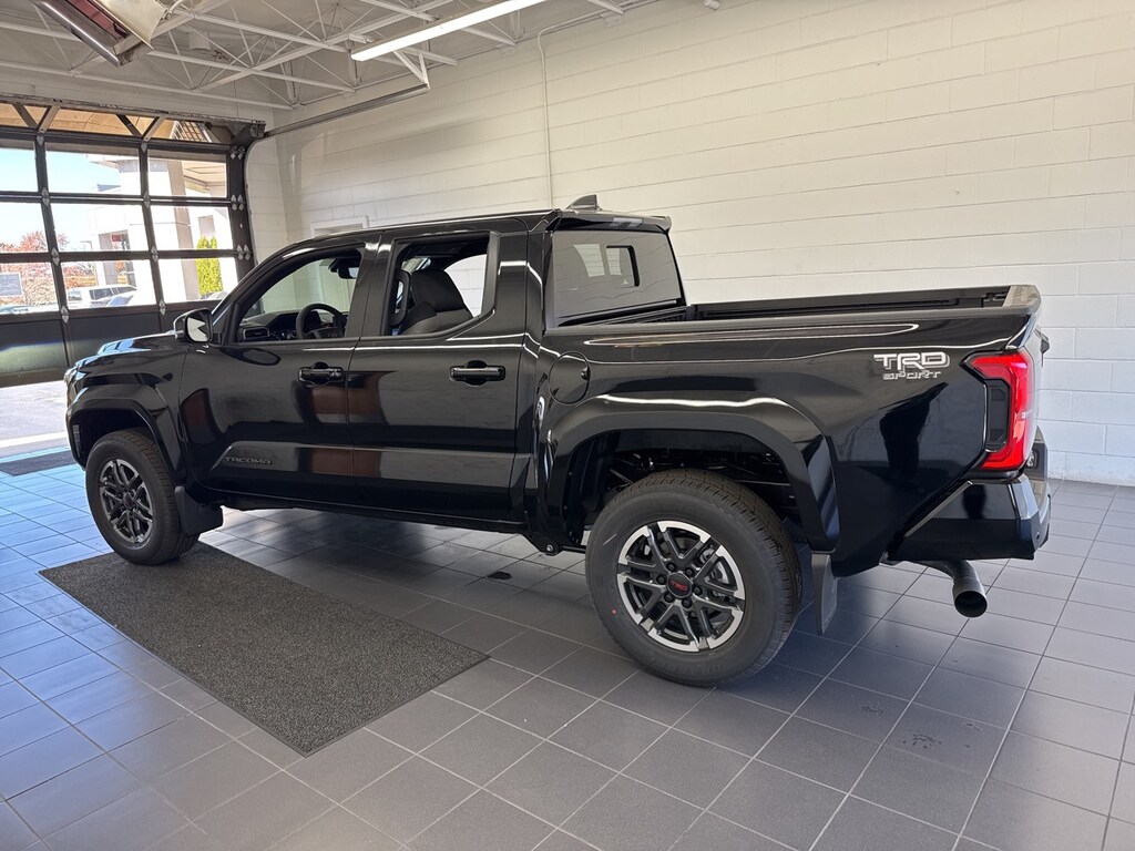 New 2025 Toyota Tacoma TRD Sport Truck Double Cab