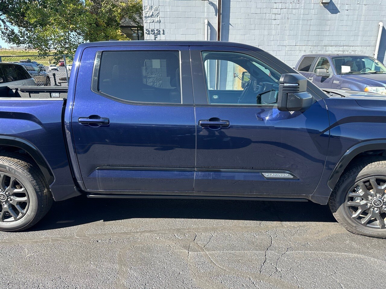 2022 Toyota Tundra Platinum photo 3